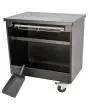 Base con ruote con cassetto per carbone per CBQ-060 - Spazio di stoccaggio a griglia (sotto la parte superiore) - Con riserva carbone - Paletta per carbone - 4 ruote pivottanti di cui 2 con freno - Dimensioni cm L 79 x P 62,5 x H 83 - Peso kg 84