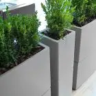COLONNA - MOD. DUNE COLUMN - STRUTTURA IN POLIETILENE - IL DOPPIO FONDO E' A UNA PROFONDITA' DI cm 25 - CAPACITA' Lt 33 - PORTATA MAX. Kg. 16,5 - DIM. cm L 27 x P 27 x h 80 - NORMA CE
