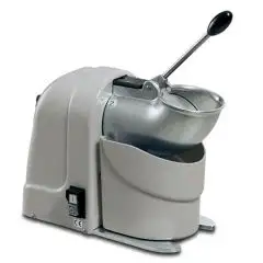 TRITAGHIACCIO - MOD. GRANTITO - CAPACITA' VASCHETTA lt 2 - ALIMENTAZIONE V 230/50Hz - POTENZA W 350 - DIM. Cm L 36,5 x P 21 x h 29,5 - NORMA CE