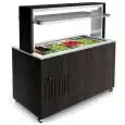 ISOLA BUFFET CON VASCA REFRIGERATA VENTILATA - MOD. VENEZIA RF VT - STRUTTURA IN LEGNO - TOP IN AGGLOMERATO DI QUARZO AD ALTA PUREZZA - VASCA IN ACCIAIO INOX AISI 304 - VETRI IN CRISTALLO TEMPERATO - REFRIGERAZIONE VENTILATA - TEMPERATURA °C 0/+3 - GAS RE