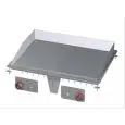 FRY TOP ELETTRICO 1/2 PIASTRA LISCIA 1/2 PIASTRA RIGATA CROMATA DA INCASSO - MOD. FTLRD-68ETS - N. 2 zone di cottura - Alimentazione trifase 400V/3N 230V/3 - Potenza kW 9 - Dimensioni: cm. L 80 x P 60 x H 22 - Norma CE