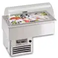 VASCA ESPOSITIVA DA INCASSO REFRIGERATA PER PESCE - MOD. NETTUNO - CUPOLA APRIBILE DA ENTRAMBI I LATI - ALIMENTAZIONE MONOFASE V 230/1/50 Hz - Gas refrigerante R290 - VASCA IN ACCIAIO INOX AISI 316 RESISTENTE ALLA CORROSIONE SALINA - TEMPERATURA -1/0 °C -