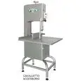 SEGAOSSI A NASTRO mod.SM1650I - ACCIAIO INOX - MONOFASE - Potenza hp 1,5 - 1100W   230V  monofase   - Sviluppo lama mm 1650x16 - Altezza utile di taglio  mm 240 x 190 di larghezza  - Norma CE