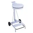 Portasacco in metallo verniciato bianco su ruote con coperchio e pedale, capacità lt 110 Medial Contimobile Mod 601042