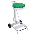 Portasacco in metallo verniciato bianco su ruote con coperchio colorato verde e pedale, capacità lt 110 Medial Contimobile Mod 601048