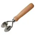 Rotella Tagliapasta 2 Lame Lisce  in Legno/Inox - ELETTRO CENTER - Codice 3 - Diametro 3,6 cm - Imballo confezione da n. 1 Unità