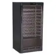 ESPOSITORE REFRIGERATO PER VINO - Mod. G-BJ208 - Capacità bottiglie N. 54 da lt 0,75 - Temperatura differenziata a seconda dei ripiani - Temperatura +5/+18 °C - Potenza W 82 - Alimentazione monofase 230V/1/50Hz - Dimensioni cm L 60 x P 60,3 x 126 h - Norm