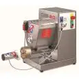MACCHINA PER PASTA FRESCA PROFESSIONALE mod. D35 2.0 - Produzione oraria Kg/h 6/8 - TRAFILE NON INCLUSE - Potenza kW 0,55 - Alimentazione monofase 230V/1/50Hz - Norma CE
