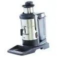 CENTRIFUGA - Mod. J 80 BUFFET - Conserva le vitamine e non riscalda gli alimenti - Velocità costante 3000 giri/min - Produzione fino a 120 litri/h - Potenza W 700 - Alimentazione monofase 230V - Dimensioni cm L 26 x P 56,5 x 59,5 h