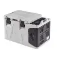 CONTENITORE ISOTERMICO AD APERTURA SUPERIORE A POZZETTO - Mod KOALA 50 - COLLEGABILE ALLA PRESA ACCENDISIGARI - PER TRASPORTO CONTEMPORANEO DI PRODOTTI FRESCHI, SURGELATI E A TEMPERATURA AMBIENTE - ADATTO PER GN 1/2 o 1/3 - CAPACITA' Lt 53 - DIMENSIONI cm