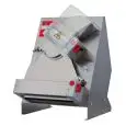 STENDIPIZZA - DILAMINATRICE - 2 COPPIE DI RULLI (rullo superiore inclinato) - Mod. TO 42 C - Lunghezza Rulli cm 40 - Potenza hp 0,50 - Alimentazione monofase 230 V - Norma CE