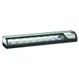 ESPOSITORE VETRINA REFRIGERATA DA TAVOLO PER SUSHI - Mod. RS80 - Temperatura 0°/+5°C - Capacità 8 X GN1/3 - Alimentazione MONOFASE V230/1 - Potenza W 137 - Dimensioni mm. L 1797 x P 357 x h 240 - Peso Kg.37