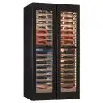 Vetrina refrigerata per vino con capacità Lt 770 e temperatura +2° / +12 ° C / +12° / +20 ° C / +2° / +12 ° C / +12° / +20 ° C Klimaitalia UY 224 4VD
